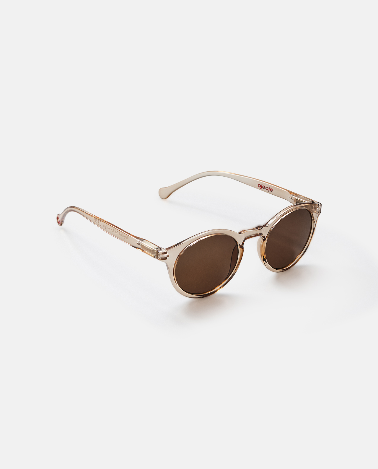 Solbriller fra OjeOje – Sand (Model A)