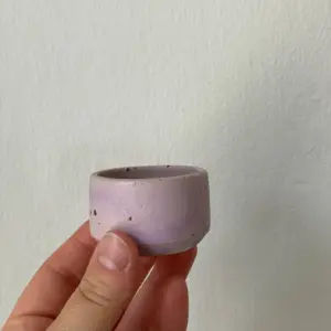 Æggebæger fra Handmade by Marle – Purple stain