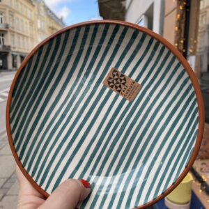 Skål fra Casa Cubista – grønne striber