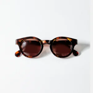 Solbriller fra OjeOje – Skildpadde (Model E)