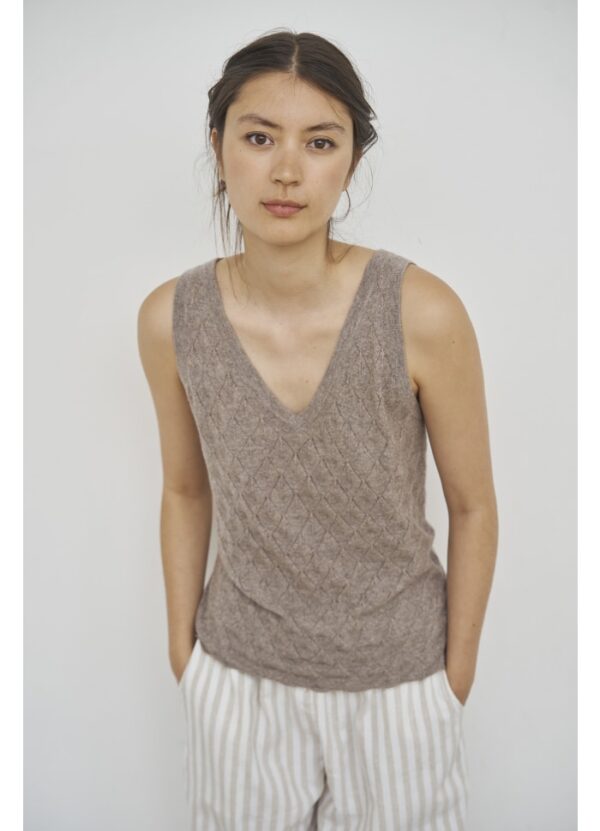 Care By Me | Top "Christine" - Dark Brown - Image 2