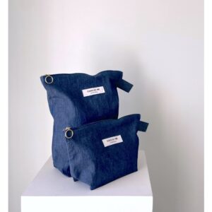 Pouch “Joy” fra Care By Me – Blue Denim (Lille)