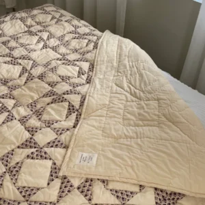 Patchwork sengetæppe | Jou Quilts