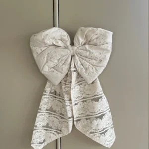 Puffy Julesløjfe fra Nynne Rosenvinge | Twinkle Tree (Kopier)