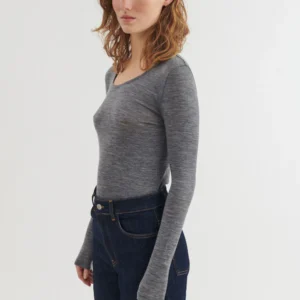 Rinja langærmet t-shirt | Basic Apparel – Grey Mel