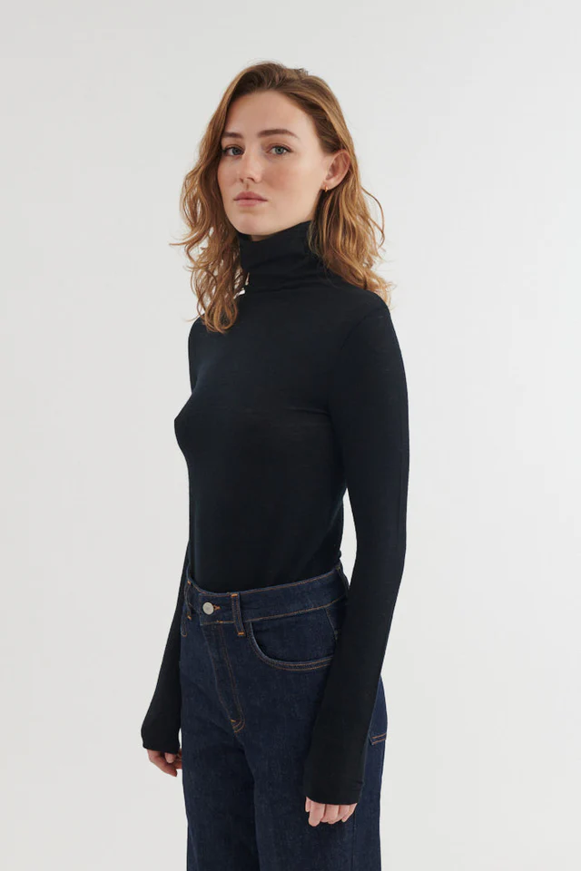 Rinja T-neck | Basic Apparel - Black Rinja T-neck | Basic Apparel - Black - Billede 2