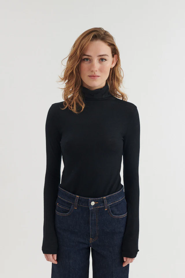 Rinja T-neck | Basic Apparel - Black Rinja T-neck | Basic Apparel - Black