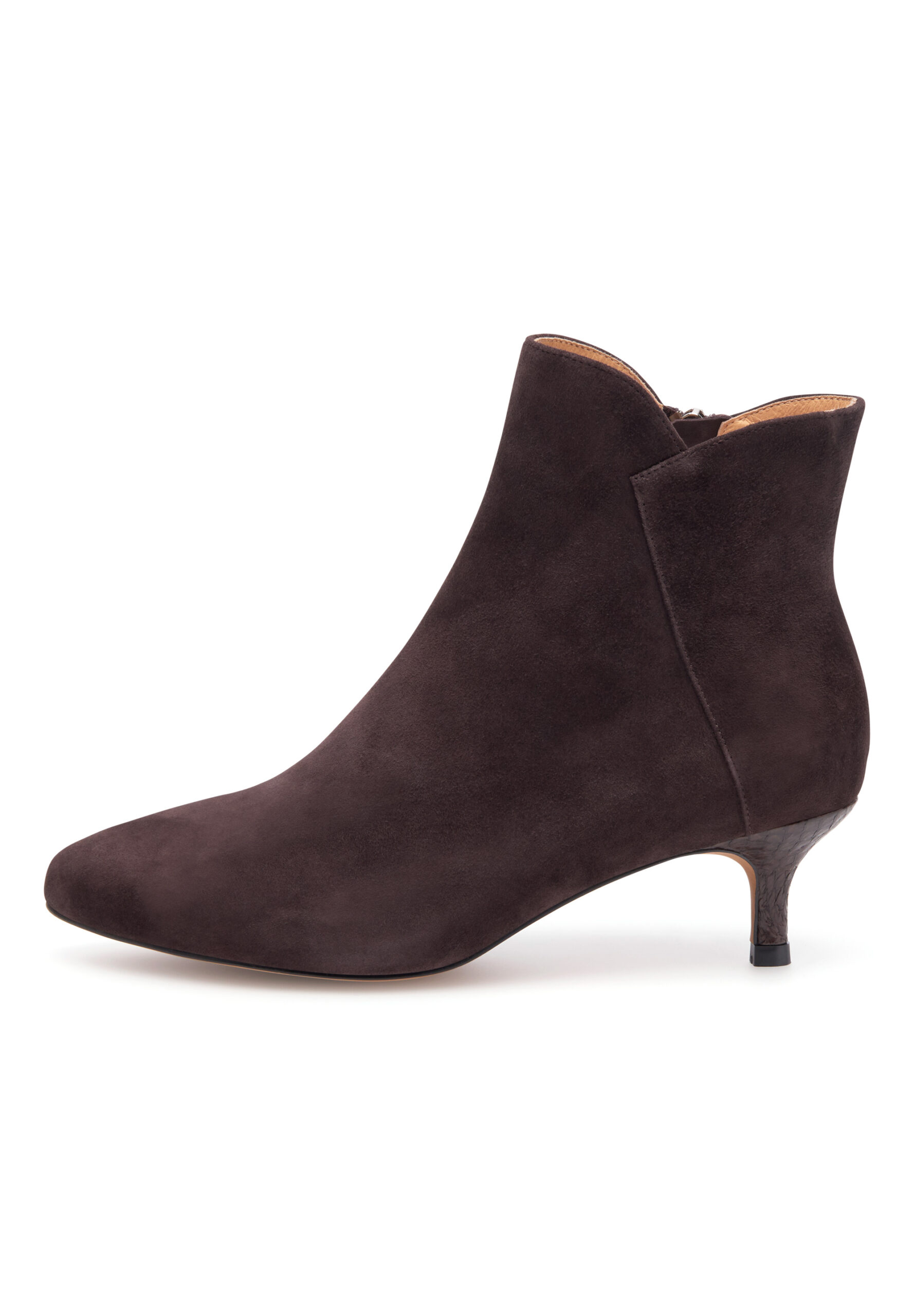 WS109 Saga Zip S 063 Chocolate Main 1 scaled