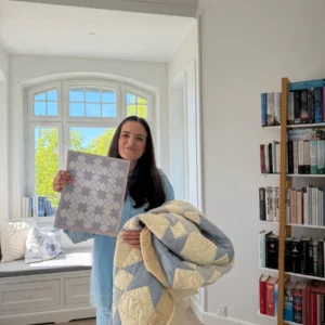 Patchwork Tæppe | Jou Quilts – Half Square Triangle Quilt (130 x 200 cm)